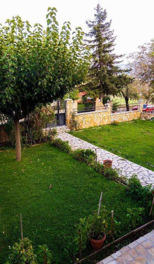 Ξενώνας Βυσωκά Kalavryta Exterior foto